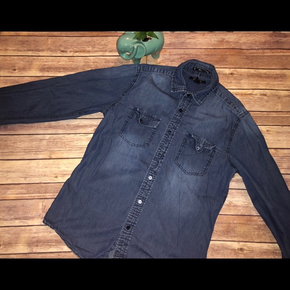 Forever 21 Other - Forever 21 Men’s Denim Shirt